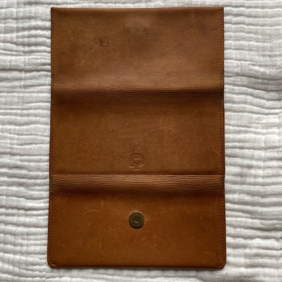 Able. Debre Wallet in Cognac. - Picture 6 of 9